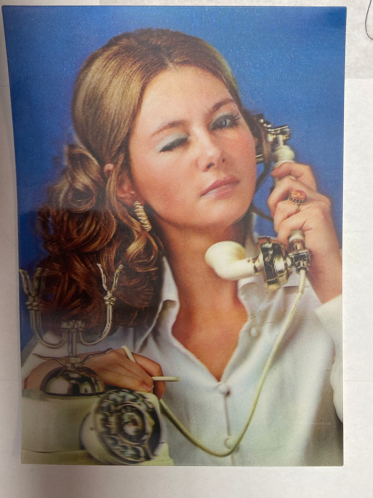 SSP -  188 Winking Girl Calling Lenticular Postcard