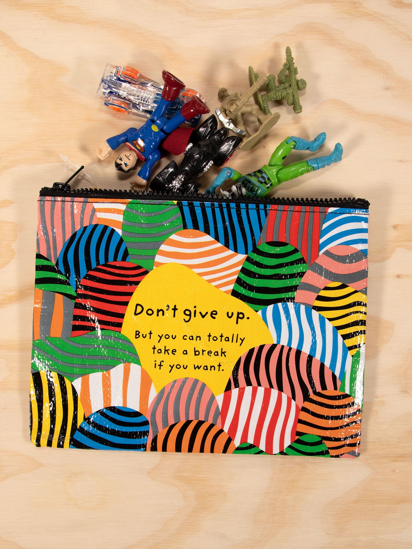 QA293 Don't Give Up Zipper Pouch - new!