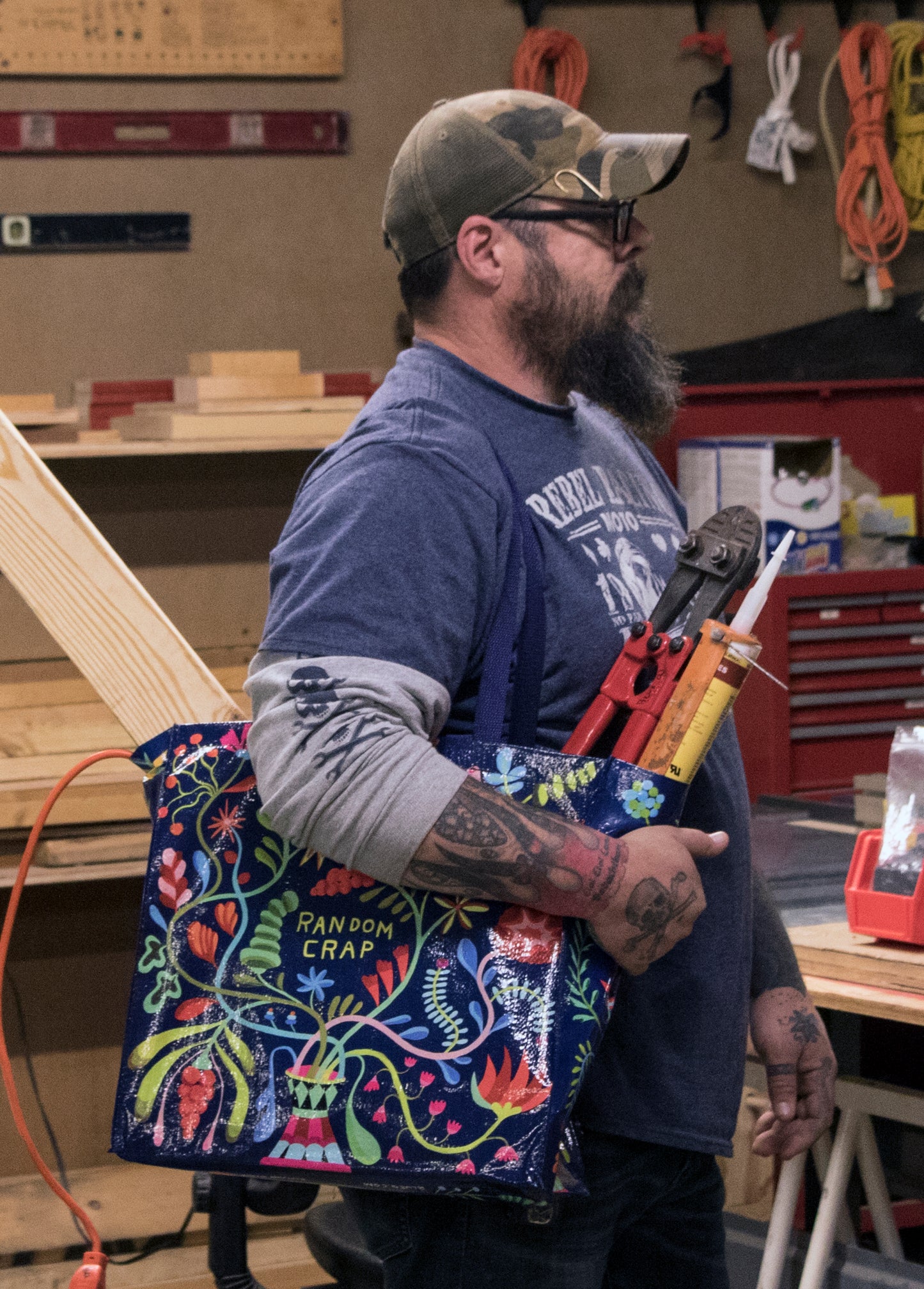 QA825 Random Crap Shopper
