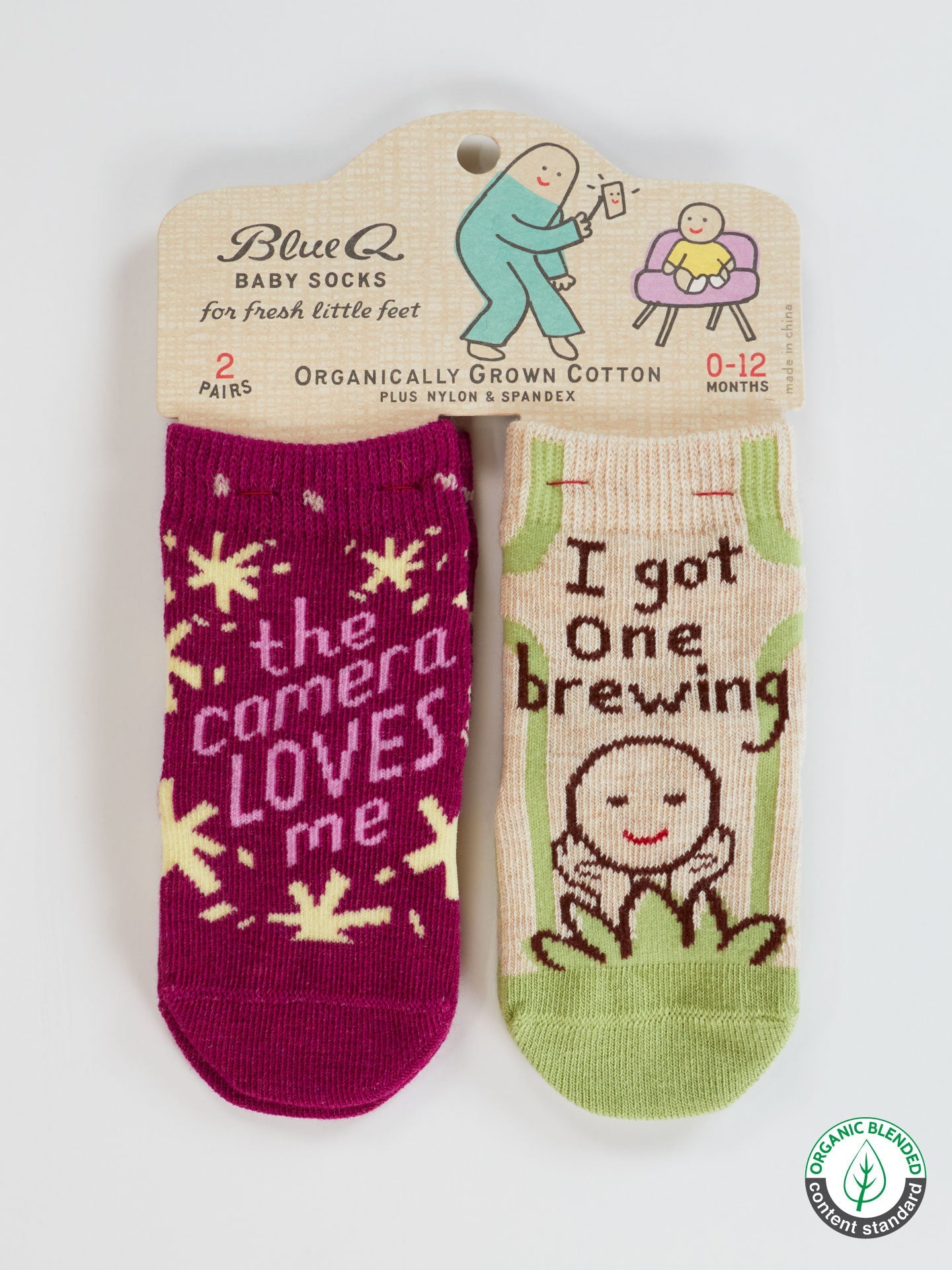 SW232 The Camera Loves Me/ I Got One Brewing Baby Socks