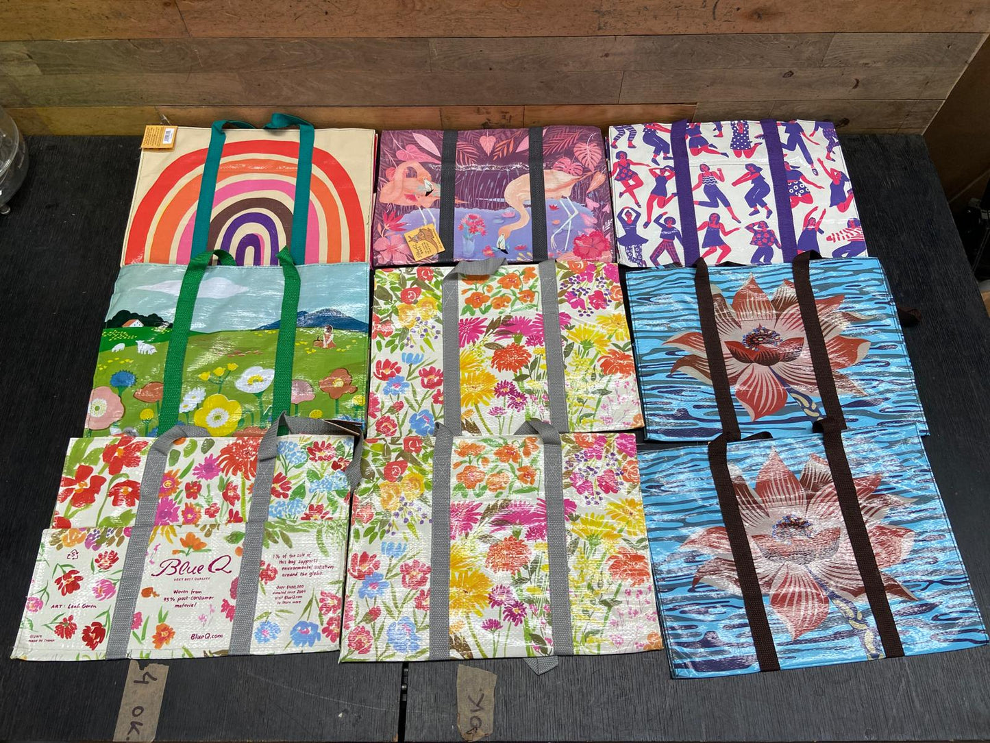 Clearance Bundle 3 - 9 discontinued shoulder totes