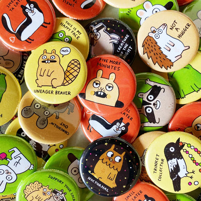 BB5528 Critters 1.25" Button Box