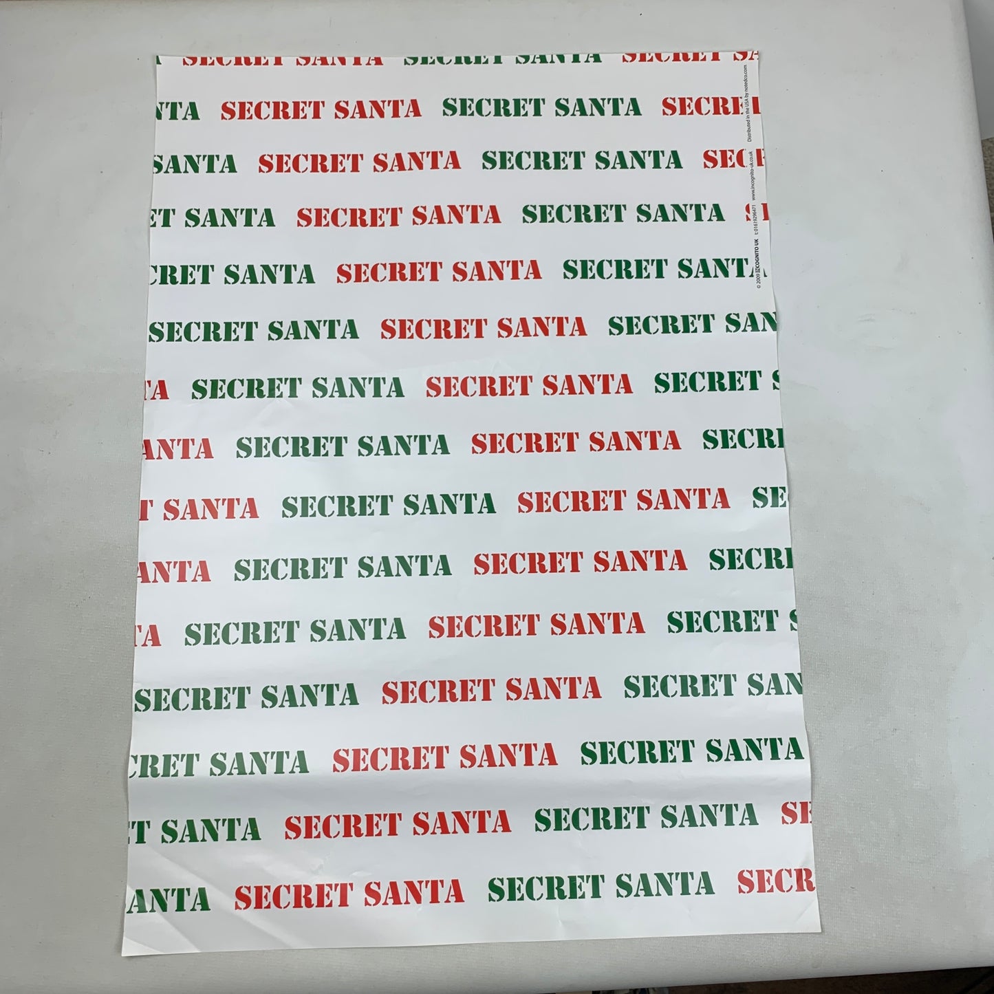 Secret Santa Wrapping Paper (1 sheet)