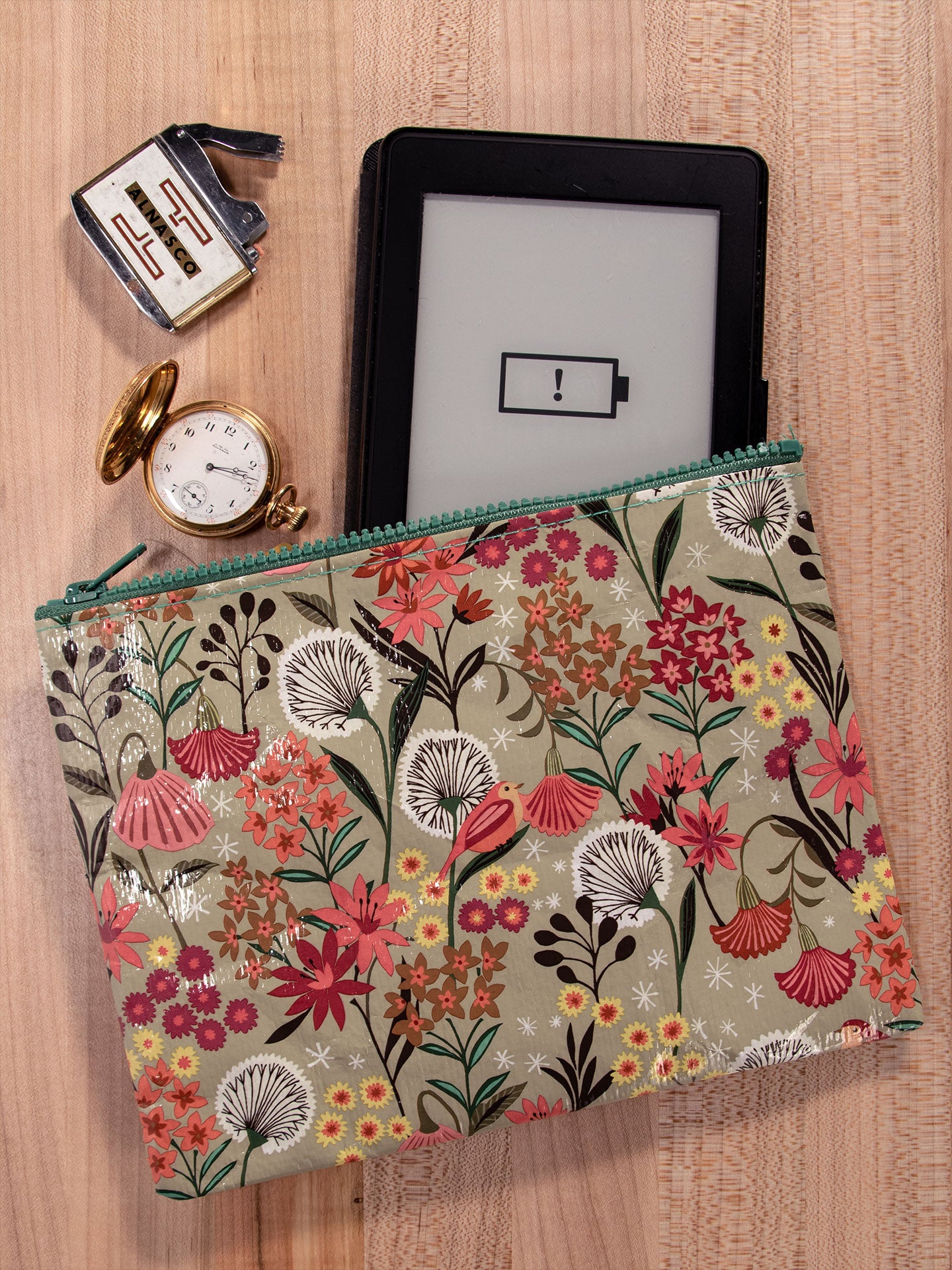 QA263 Dandelion Zipper Pouch