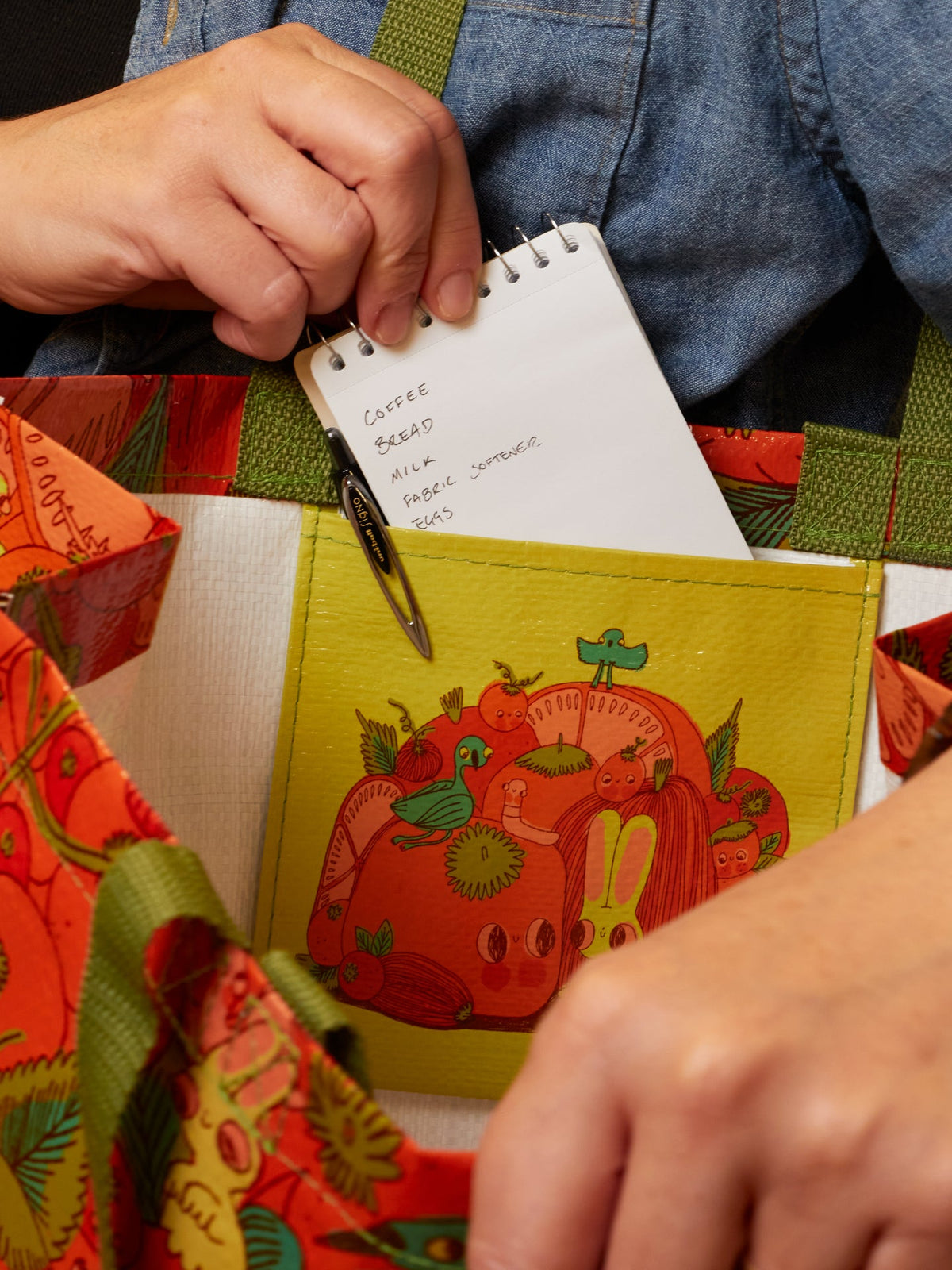 I'm Living For Tomato Season Shopper by Blue Q – image 3