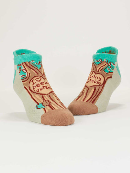 SW334X Peeing Outside L/XL Sneaker Socks by Blue Q – image 5
