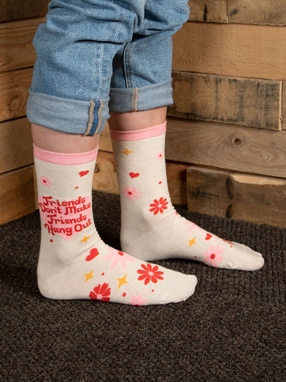 SW554 Friends Hang Out Crew Socks - new!
