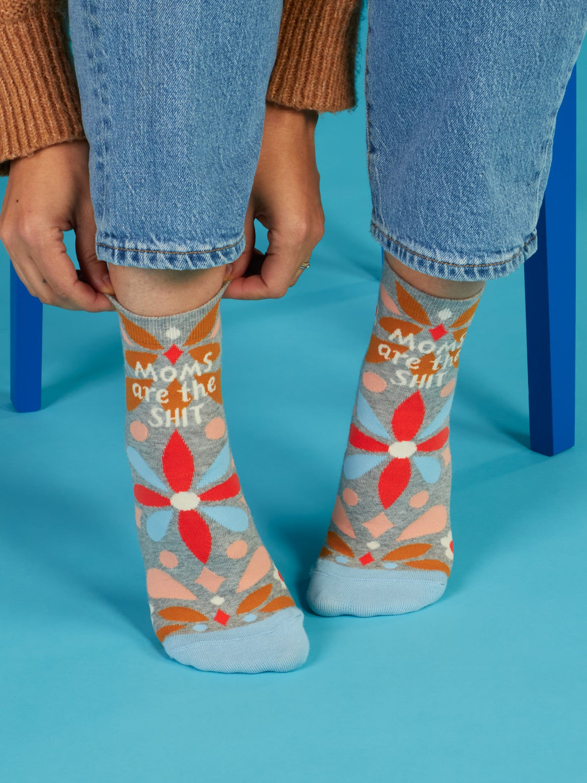 Moms Are The Shit Ankle Socks by Blue Q – image 7