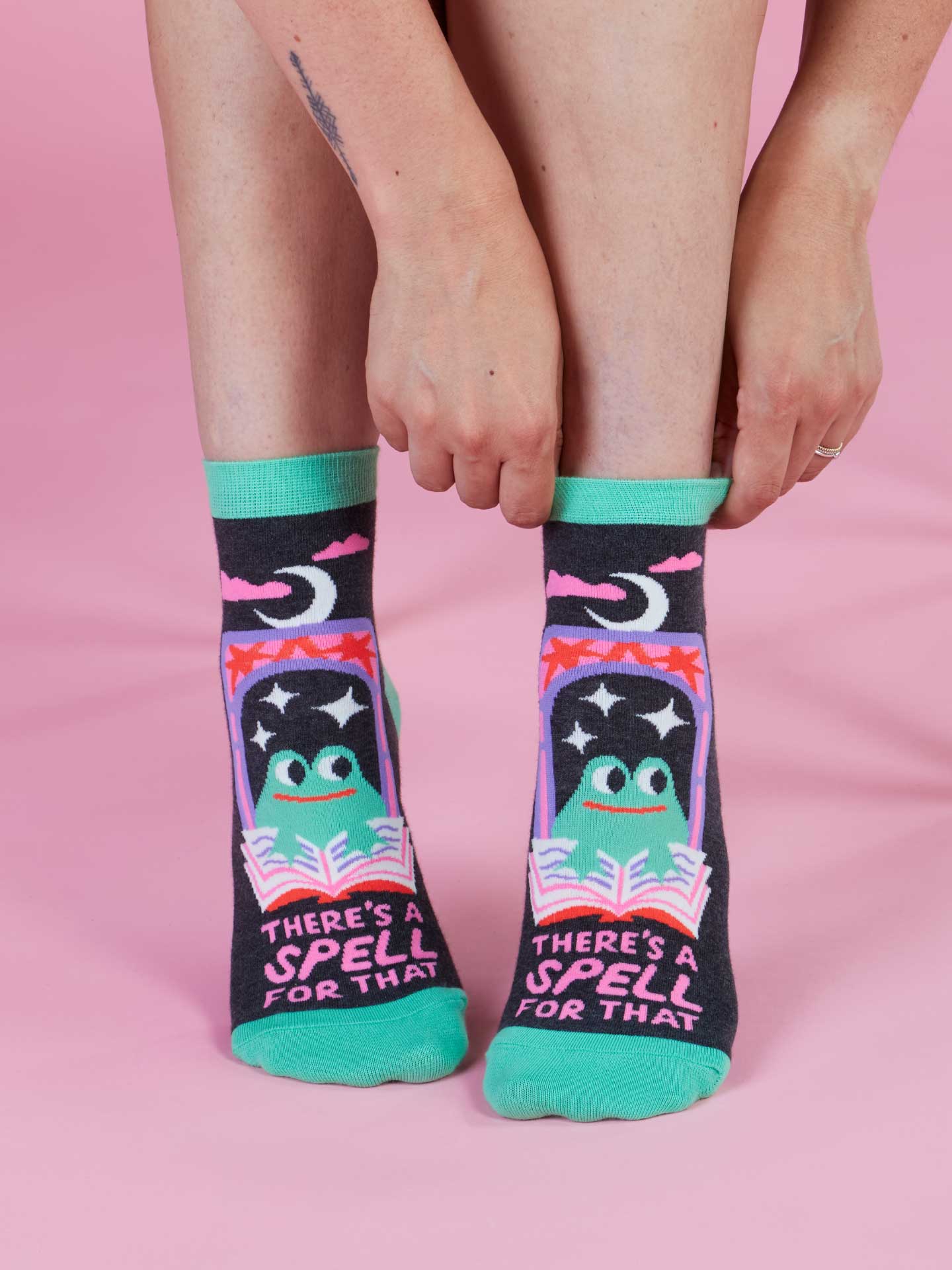SW691 There's A Spell For That Ankle Socks