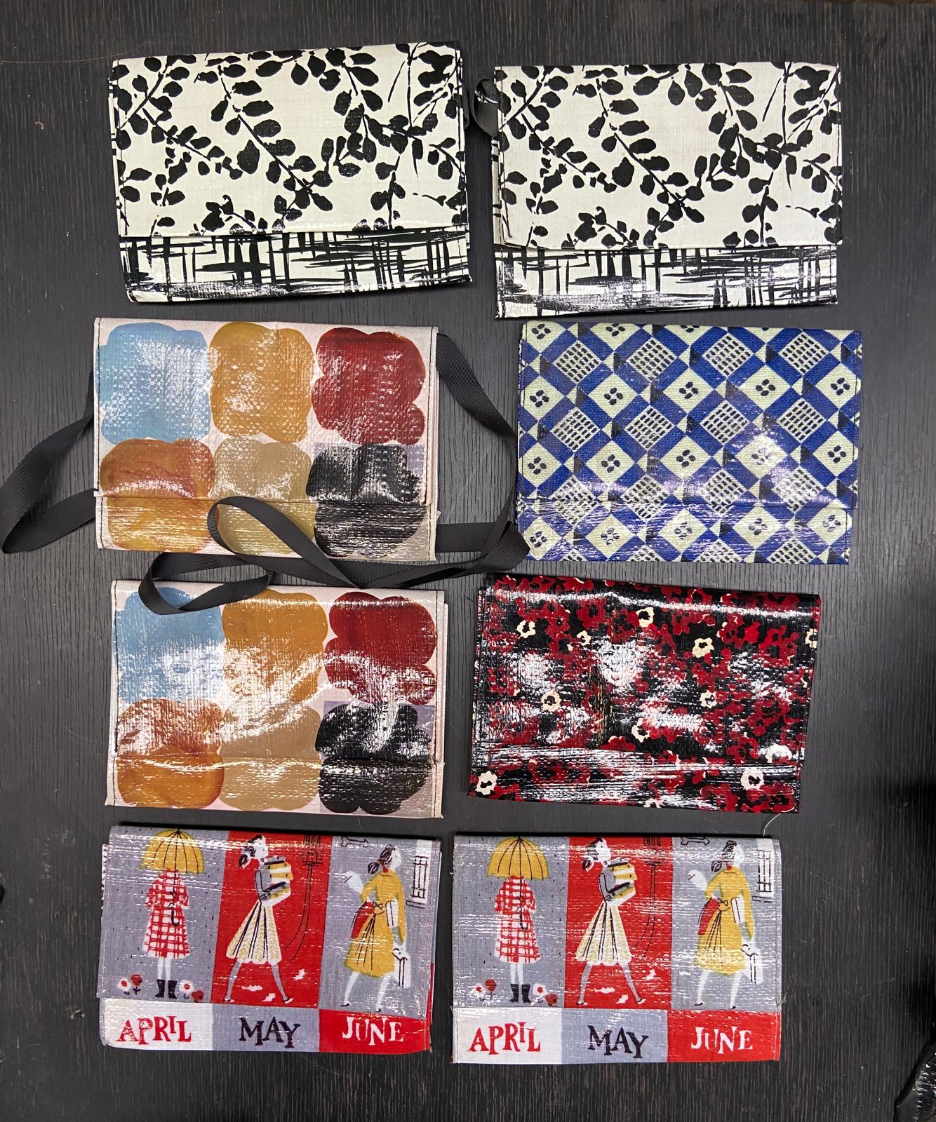 Clearance Bundle 7  - 33 cross body bags